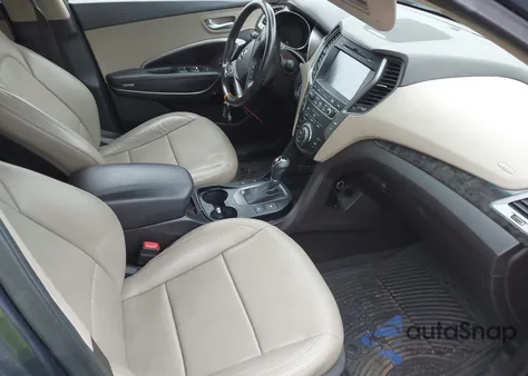 2017 Hyundai Santa Fe Sport 2.4L z USA, uszkodzony, nr VIN 5XYZU3LB9HG396493